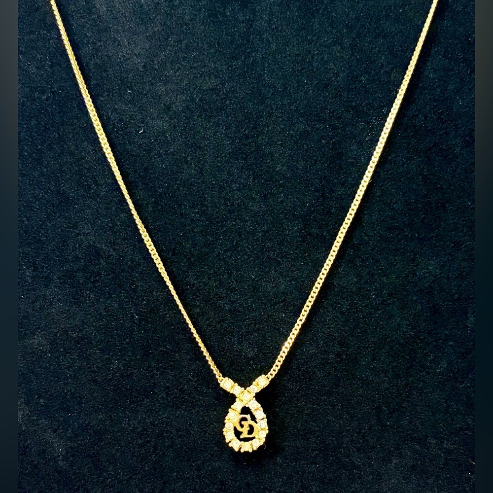 Vintage DIOR Necklace CD Logo Gold-Tone W/Rhinestones. Newly cleaned & Sanitized - Picture 2 of 12